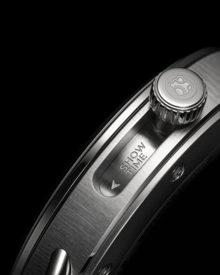 Use the crown to switch between 